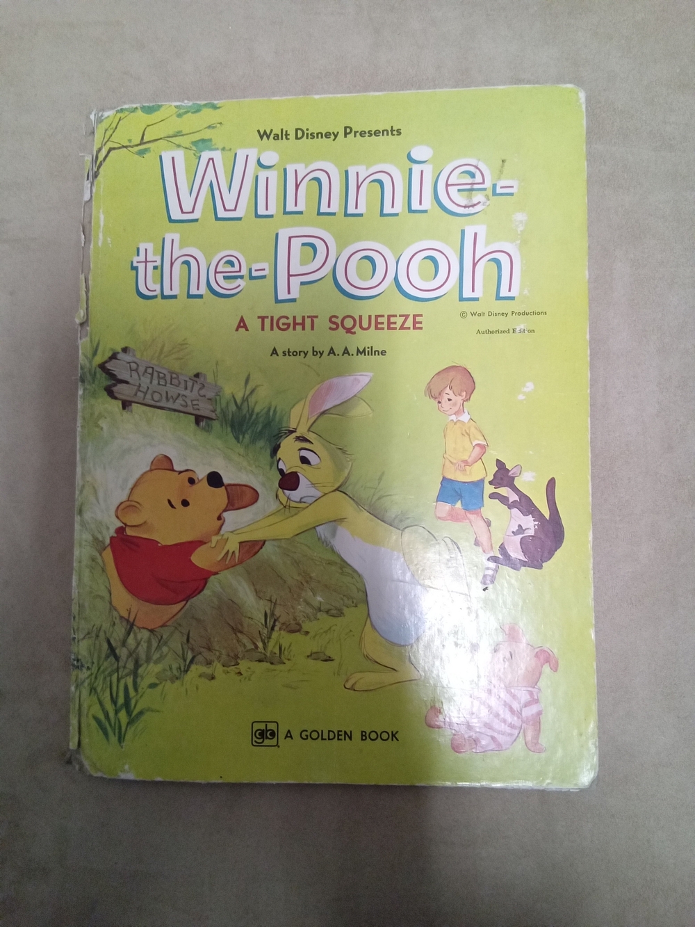 Winnie-the-Pooh - A Tight Squeeze